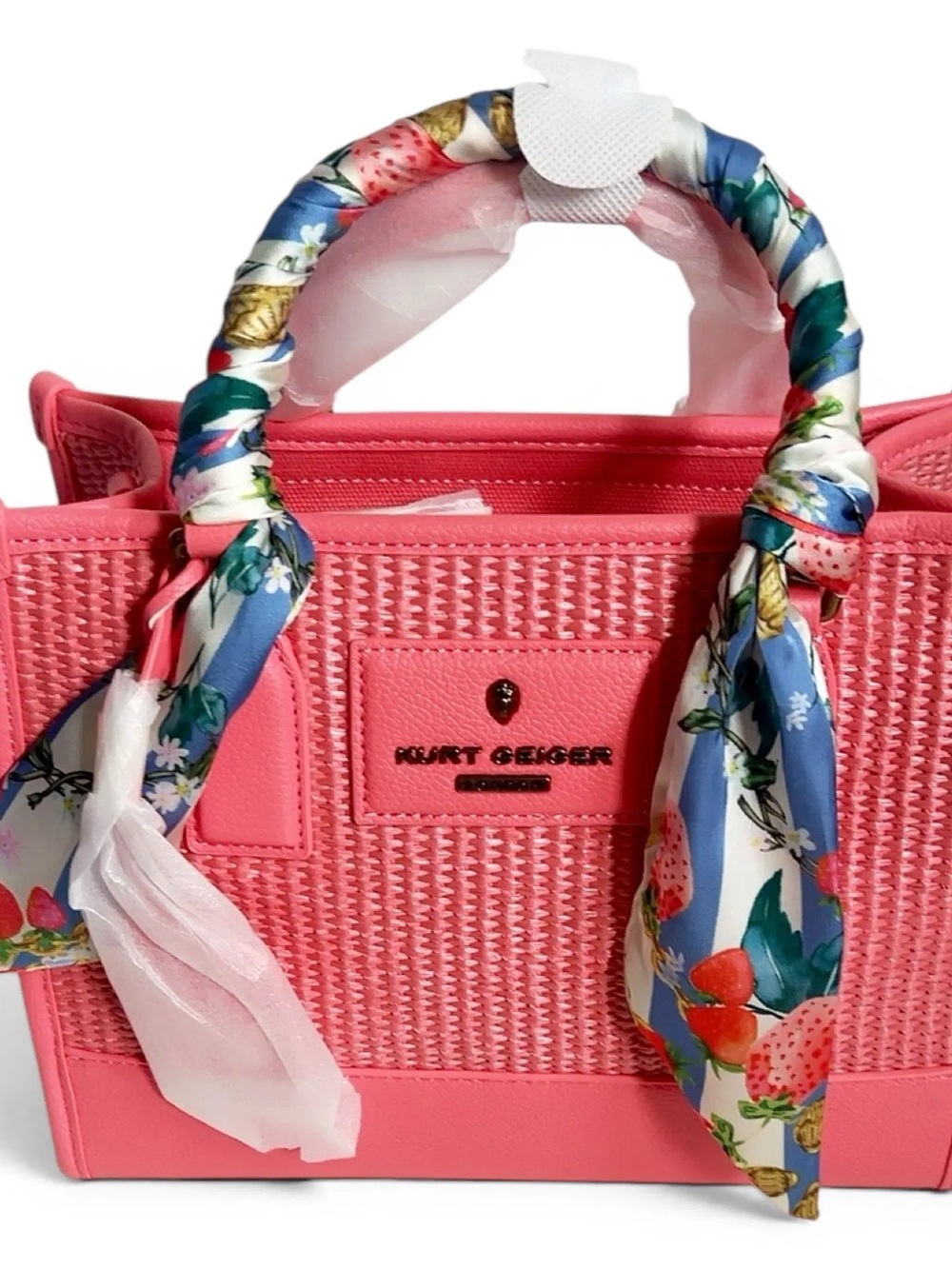 • Kurt Geiger London Small Chiswick Raffia Tote Bag - Pink
• MSRP: $215